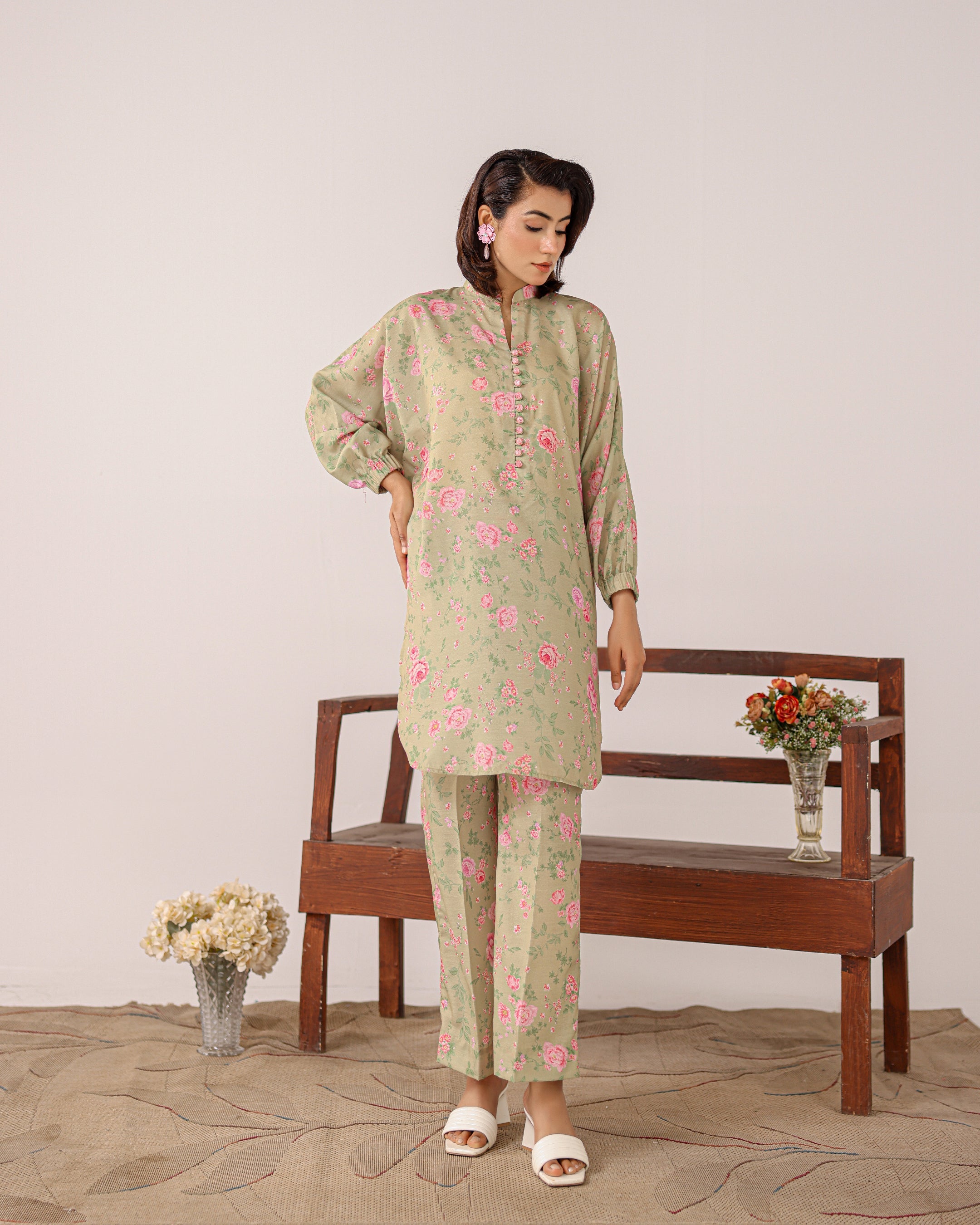 AQUA SERENITY Aqua Blue Floral Grip Silk 2-Piece Set by Qasim Yaqoob
