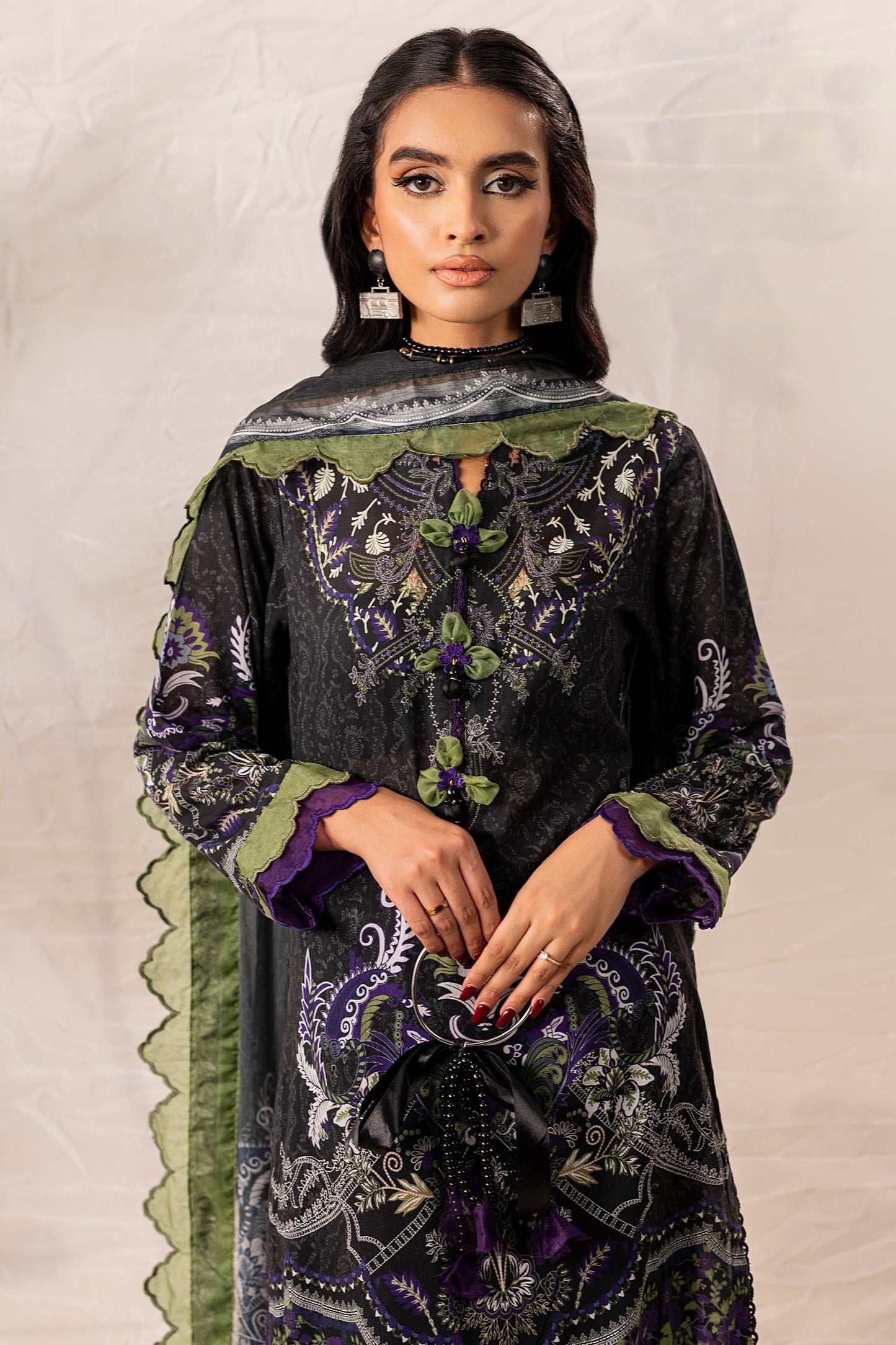 GUL-E-RAATAN