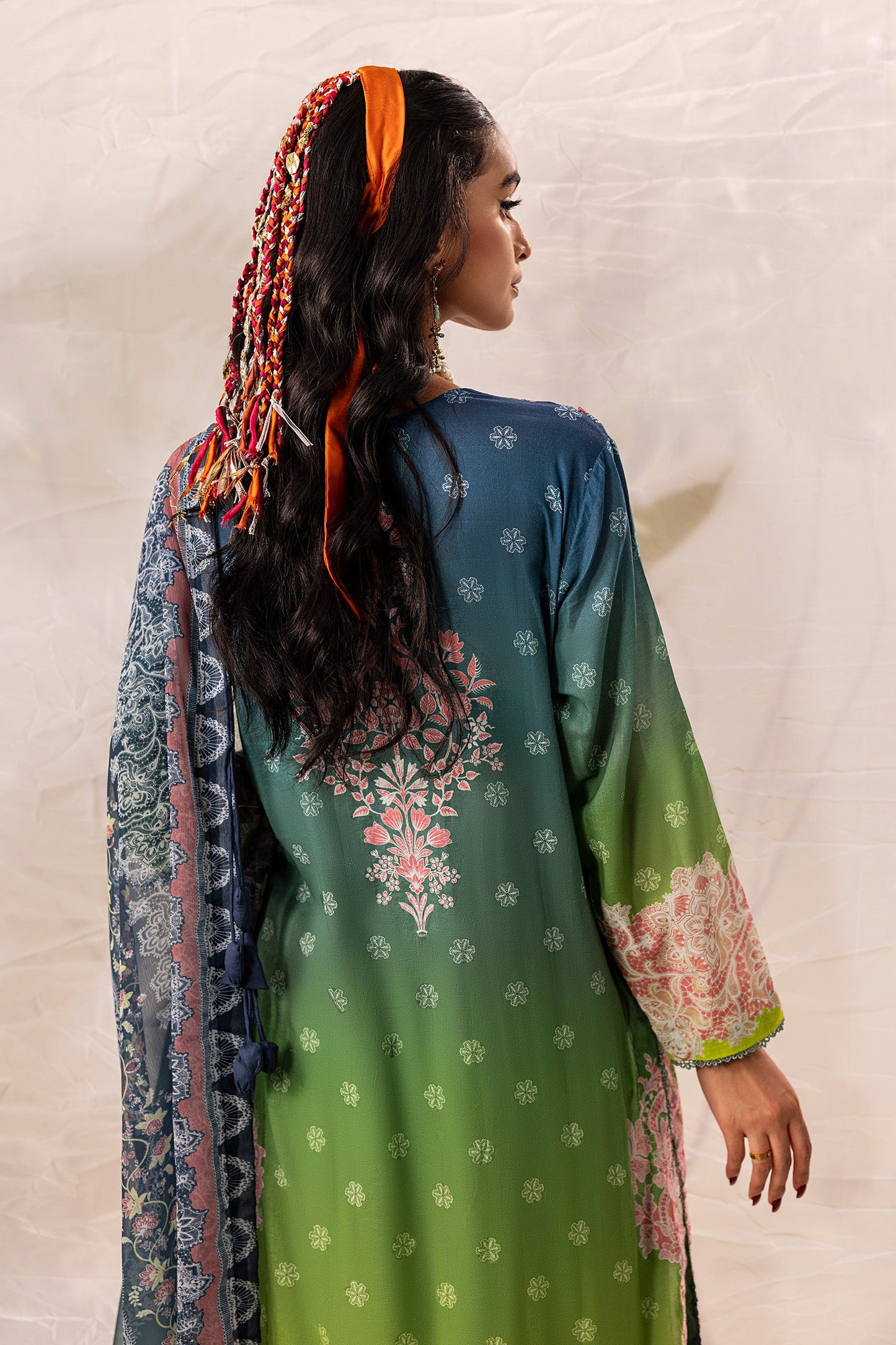 GUL-E-MAHTAB