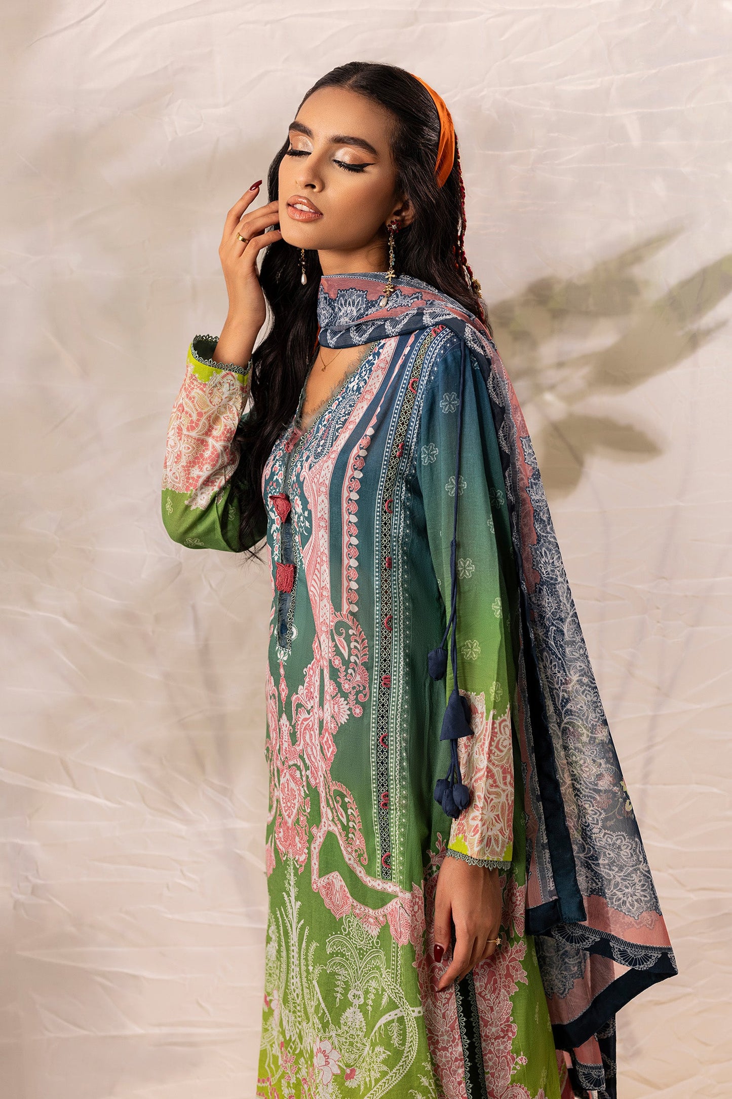 GUL-E-MAHTAB